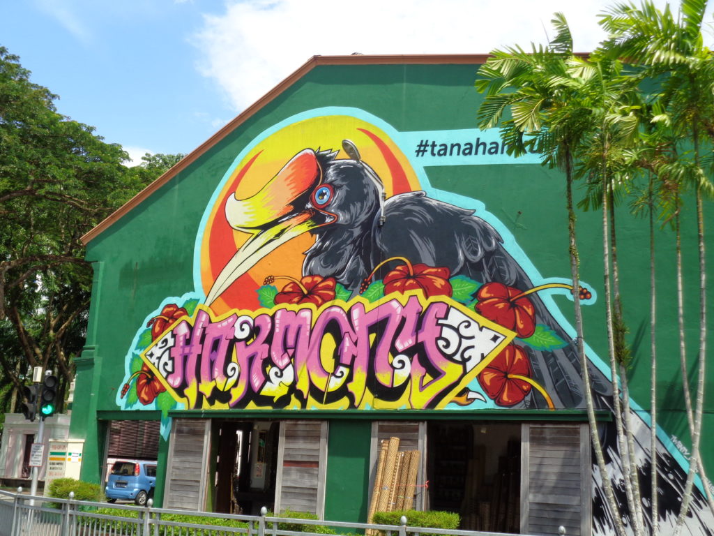 street art nuit kuching borneo